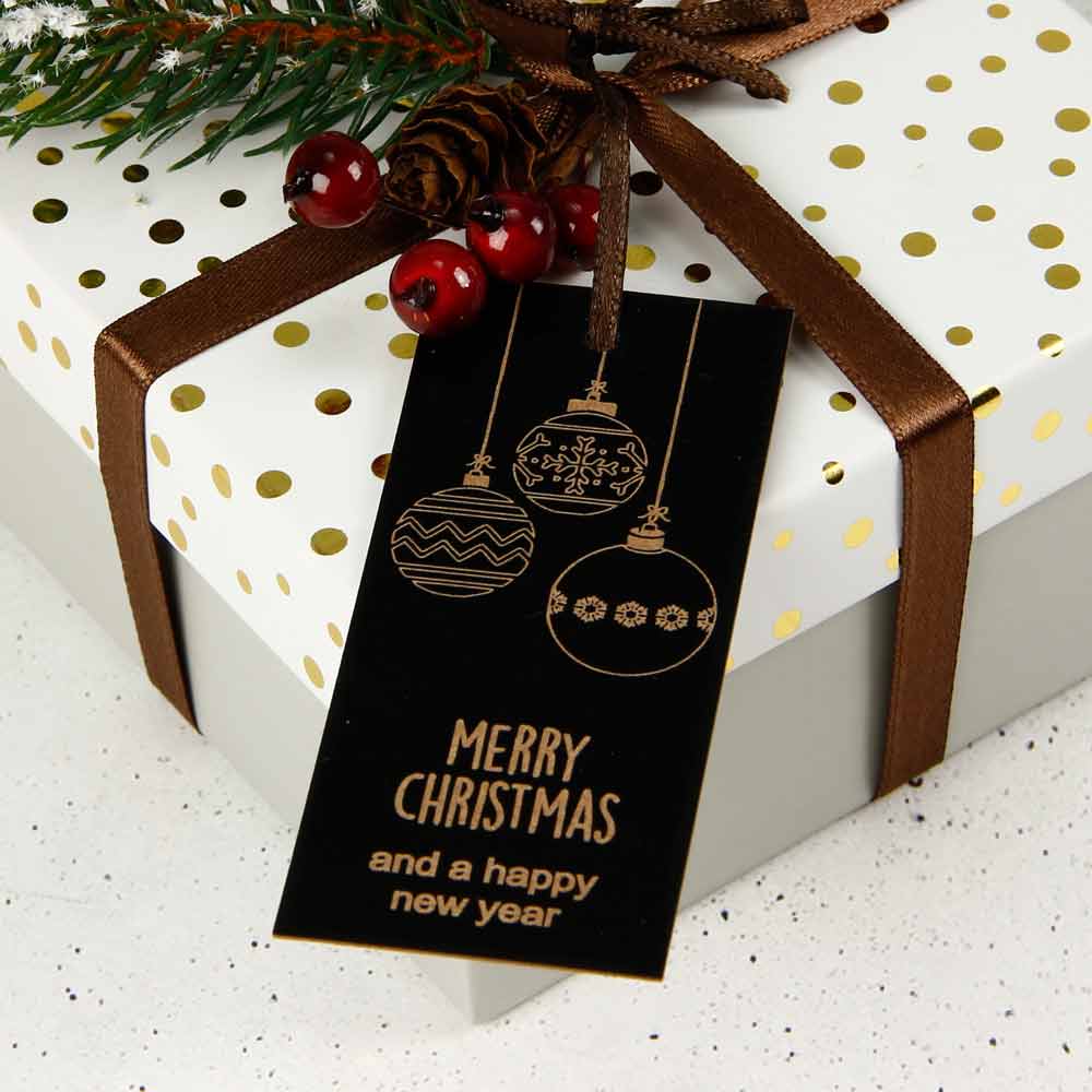 Hang tags | étiquette cartonnée "Joyeux Noël" motif trois boules de noël effet métal